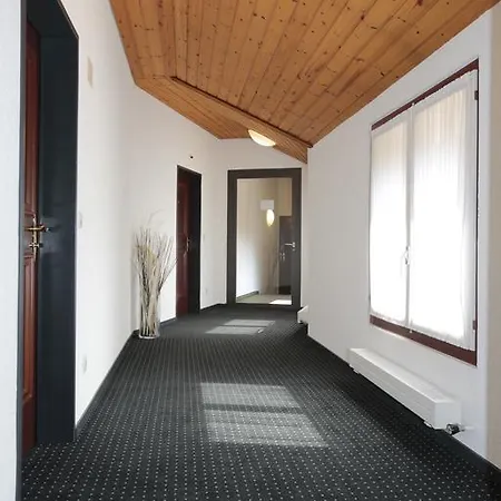 Hotell Hotelchur.ch 3*